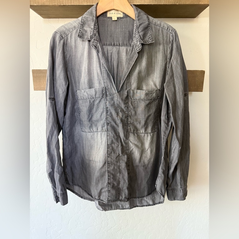 Cloth & Stone|Anthro women’s Gray wash Lyocell Tencel long sleeve shirt w pocket